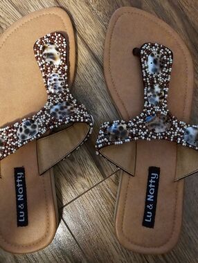 Lu & Natty Beaded Shell Sandals